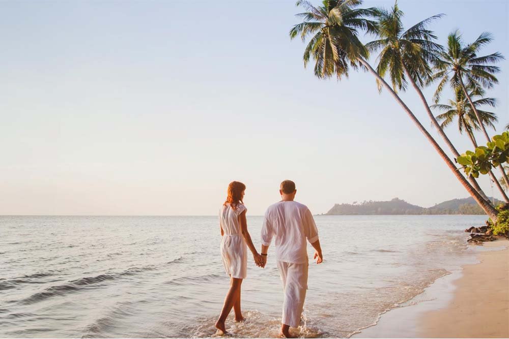 How Long Does the Honeymoon Phase Last? Find Out Where You Stand | YourLoveCalculator