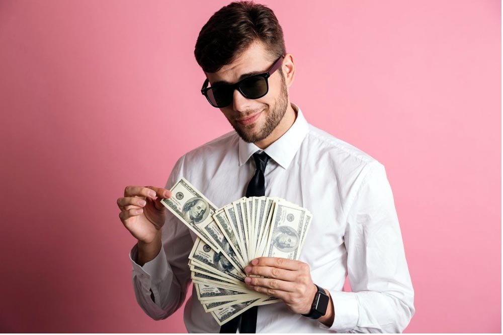 Important hidden factors and details people often overlook in decisions